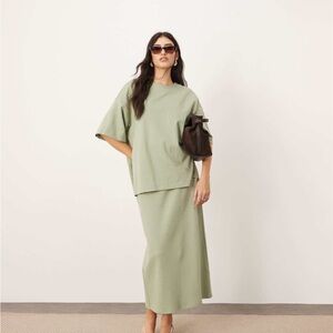 ARRANGE premium heavy weight textured jersey column maxi skirt in pistachio